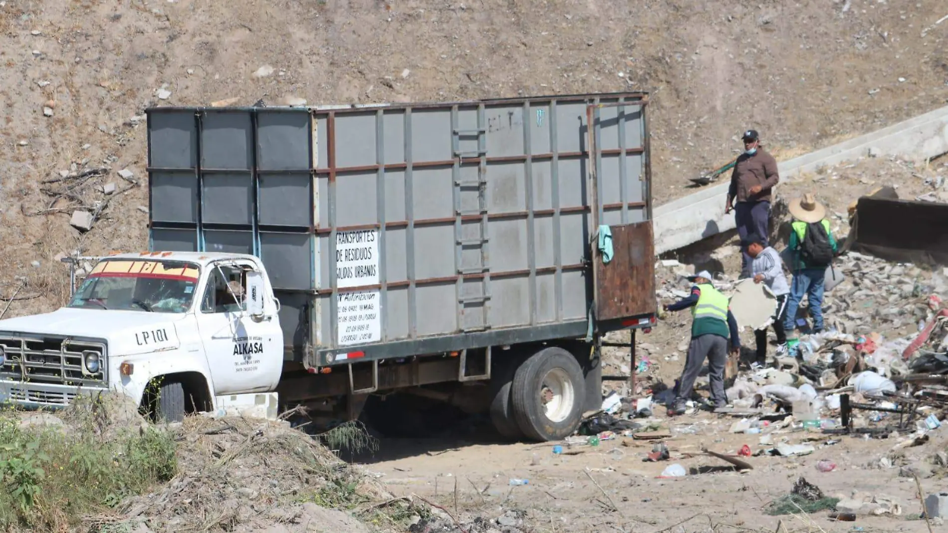 Supervisa ayuntamiento obras complementarias de la zona este